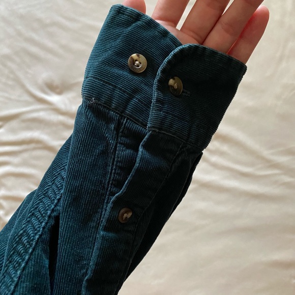 Button up - Picture 4 of 6